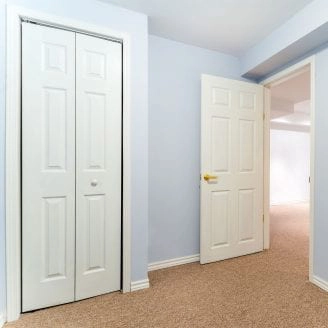 basement-bedroom-finishing-with-carpet-in-baltimore