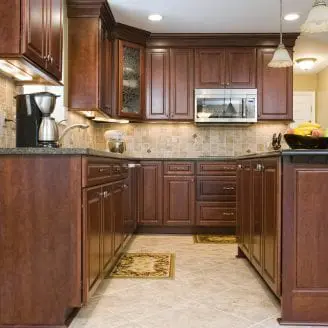 Tranditional Kitchen remodeling withy ceramic floor and granite counter tops