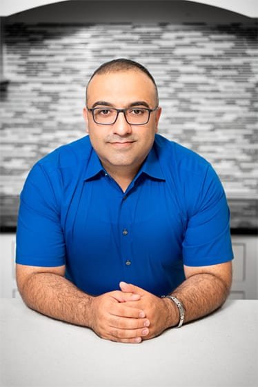 men VASILIOS VOUROS TRADEMARK CONTRCUTION