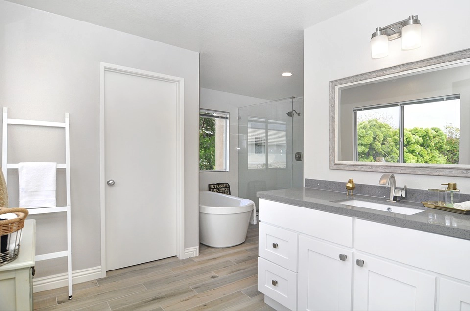 Planning Bathroom Remodeling? 5 Ways You Can Reduce the Cost