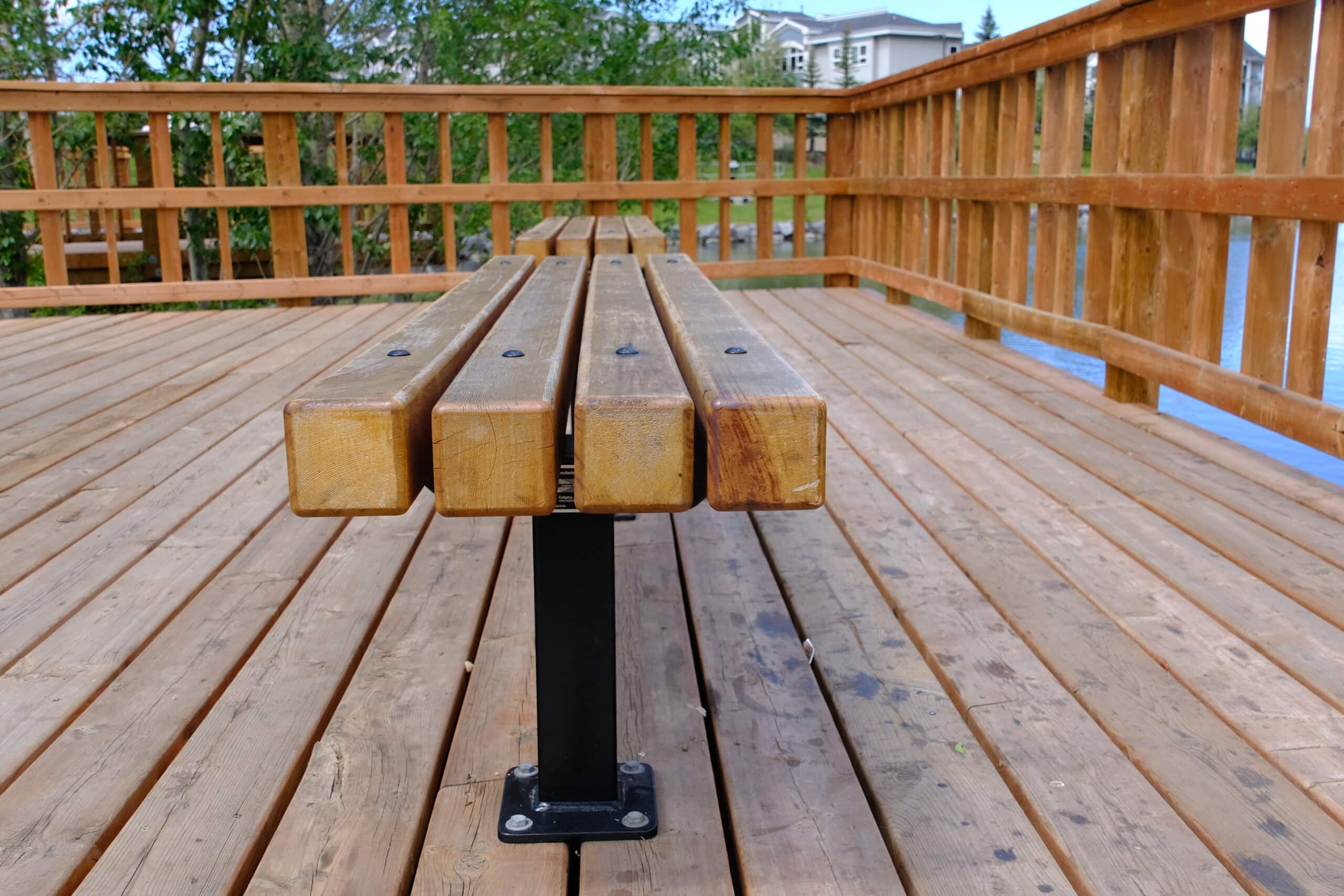 How does a new deck raise your home’s resale value?
